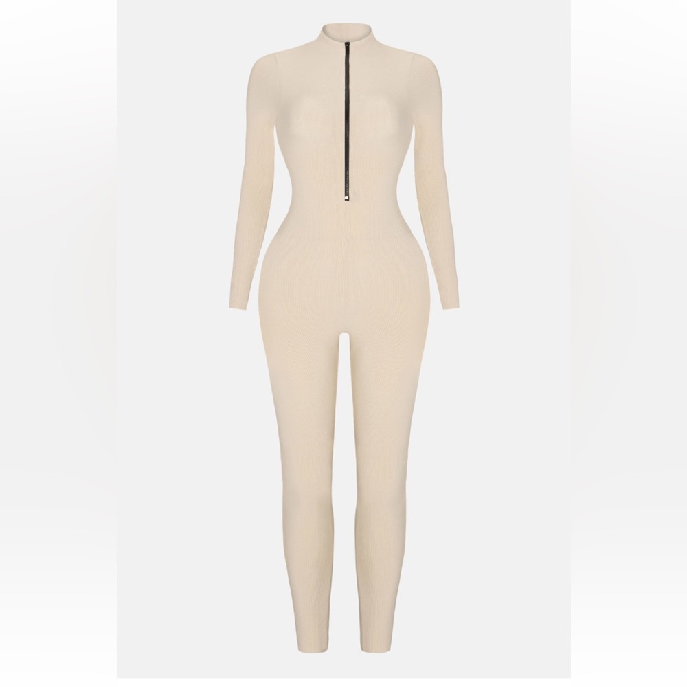 Fashion Nova Cream Snatched jumpsuit size small